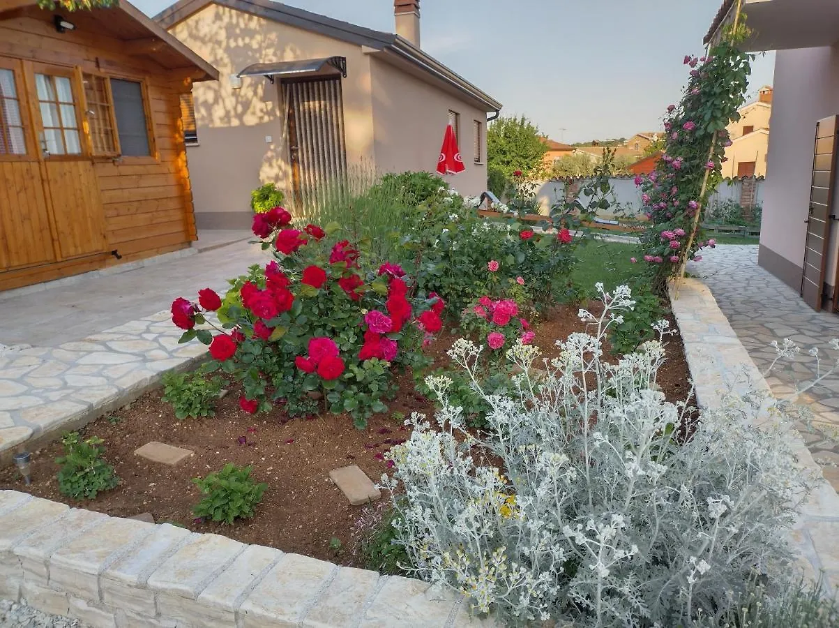 Apartmani Bernarda Porec 0*,