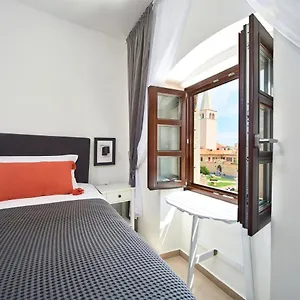 Cardo Apartment